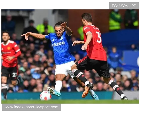 曼联青训中锋射门训练亮眼，未来锋线新星冉冉升起